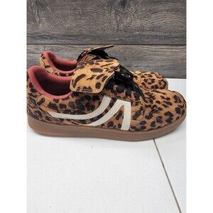 Size 7 1/2 Casual Sneaker Leopard Print With Stripes